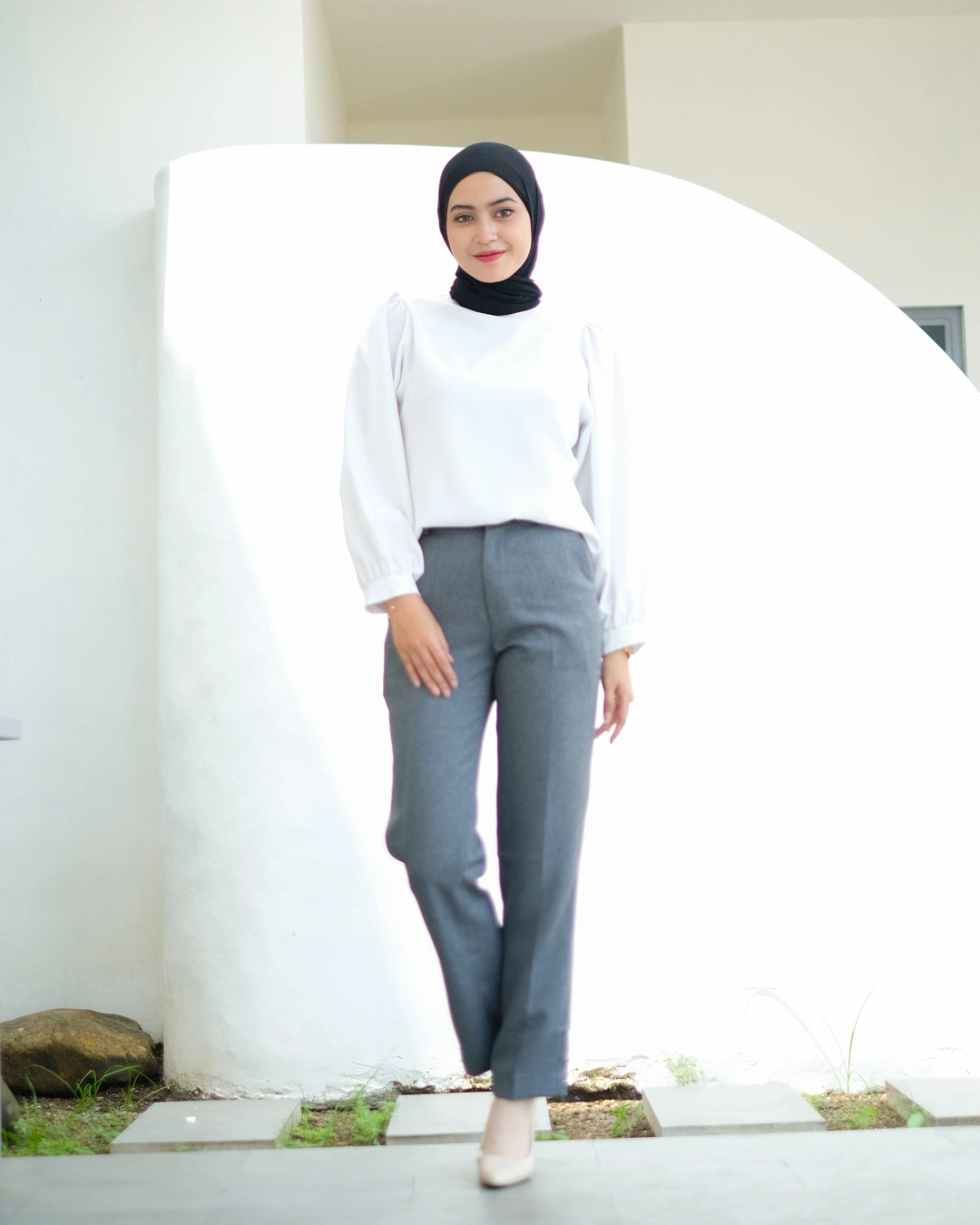Karir Cemerlang: Power Dressing dengan Hanna Pants